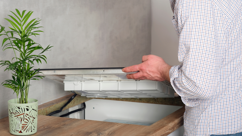 Comment installer une plaque de cuisson encastrable ?